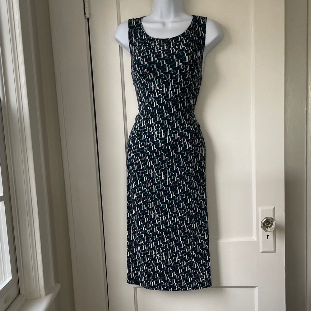Dana Buchman: Travel Anywhere - Black, Blue and White Midi Dress